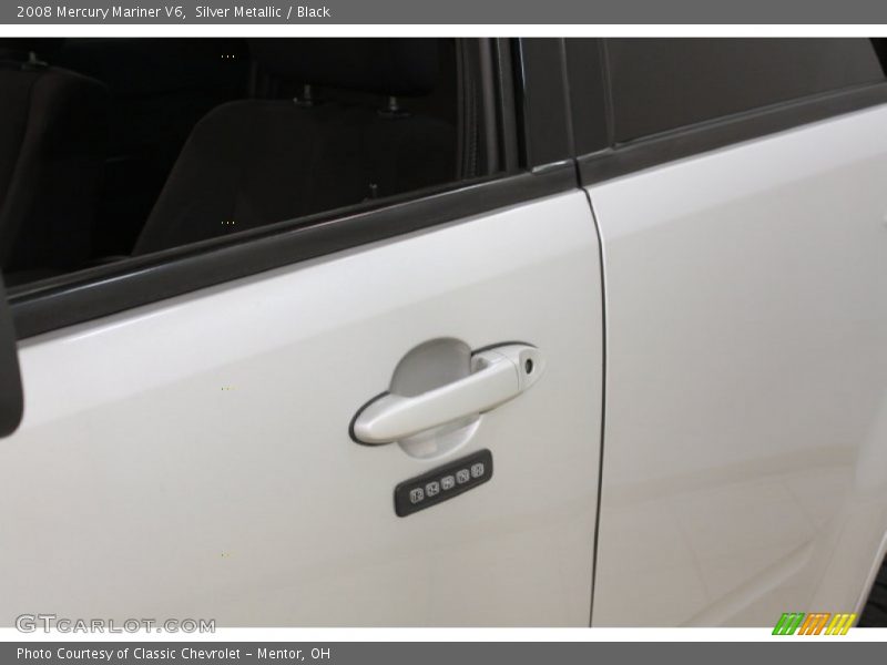 Silver Metallic / Black 2008 Mercury Mariner V6