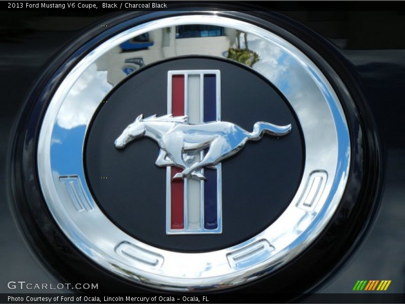  2013 Mustang V6 Coupe Logo