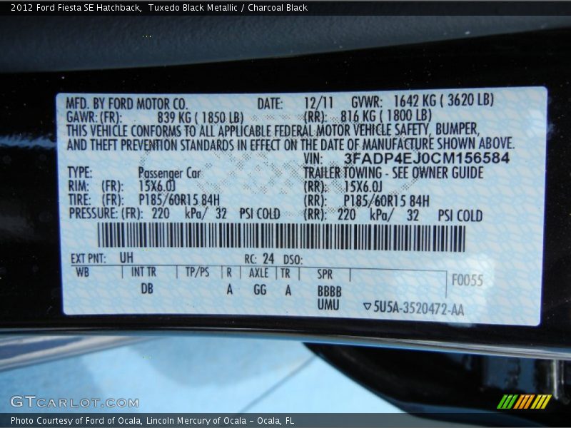 Tuxedo Black Metallic / Charcoal Black 2012 Ford Fiesta SE Hatchback