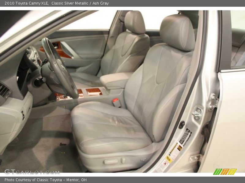 Classic Silver Metallic / Ash Gray 2010 Toyota Camry XLE