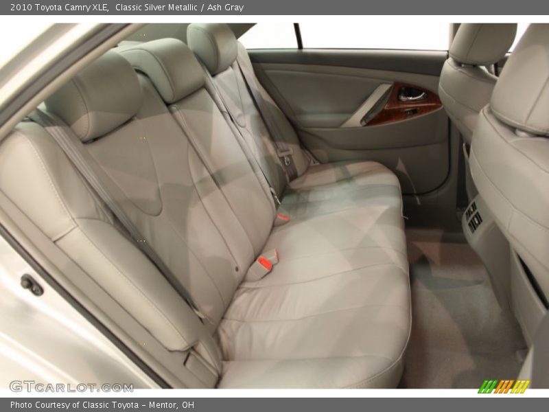 Classic Silver Metallic / Ash Gray 2010 Toyota Camry XLE