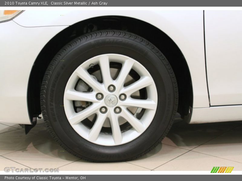 Classic Silver Metallic / Ash Gray 2010 Toyota Camry XLE