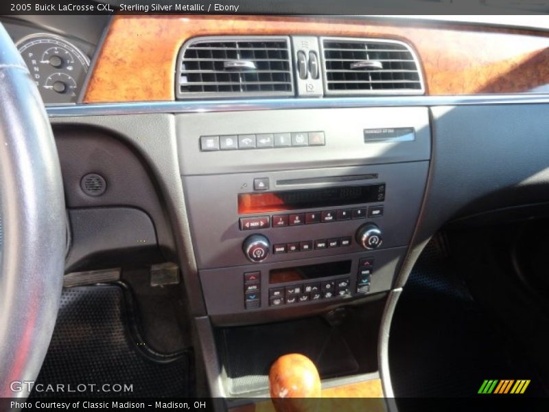 Sterling Silver Metallic / Ebony 2005 Buick LaCrosse CXL