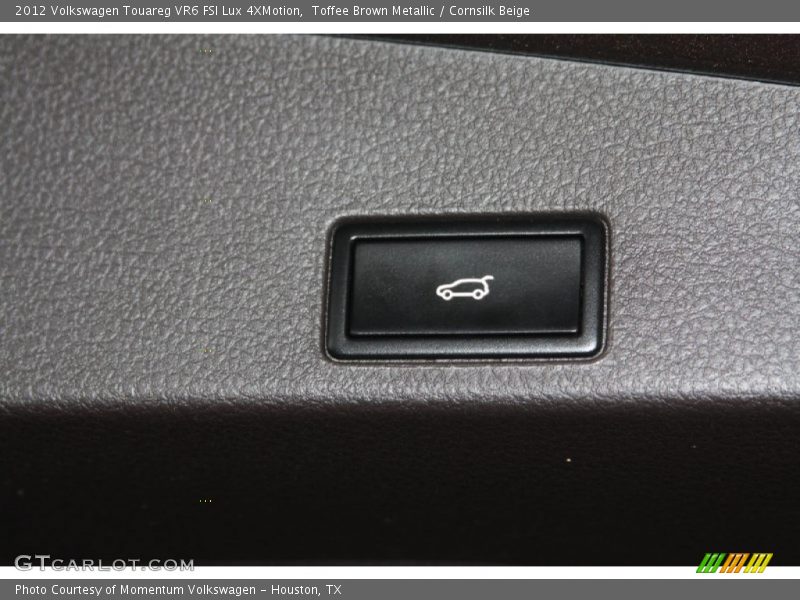 Toffee Brown Metallic / Cornsilk Beige 2012 Volkswagen Touareg VR6 FSI Lux 4XMotion