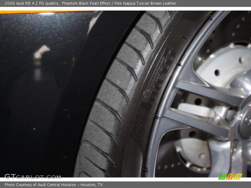 Phantom Black Pearl Effect / Fine Nappa Tuscan Brown Leather 2009 Audi R8 4.2 FSI quattro