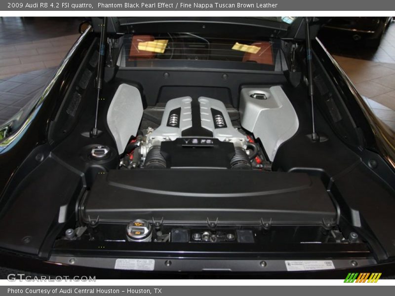  2009 R8 4.2 FSI quattro Engine - 4.2 Liter FSI DOHC 32-Valve VVT V8