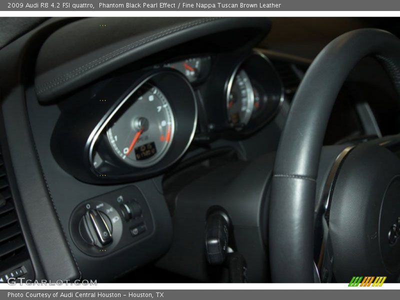Phantom Black Pearl Effect / Fine Nappa Tuscan Brown Leather 2009 Audi R8 4.2 FSI quattro