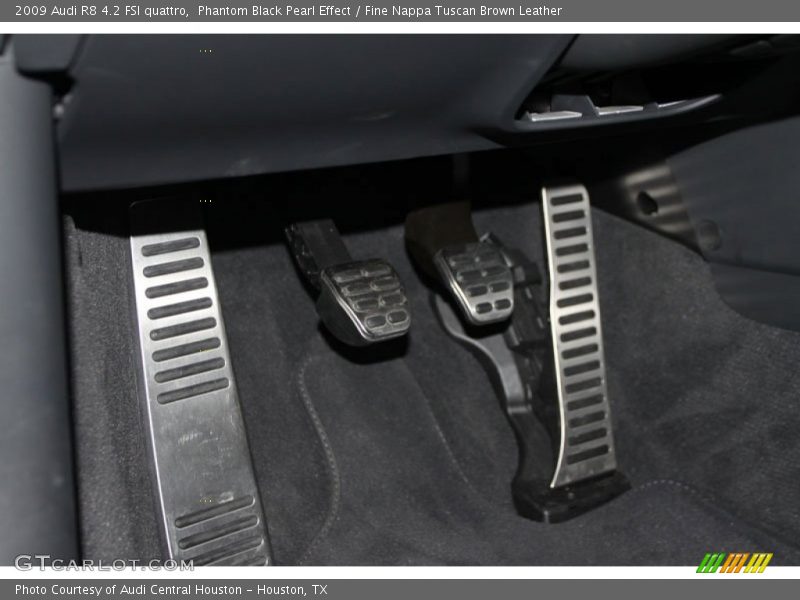 Phantom Black Pearl Effect / Fine Nappa Tuscan Brown Leather 2009 Audi R8 4.2 FSI quattro