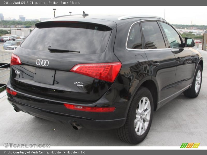 Brilliant Black / Black 2011 Audi Q5 2.0T quattro