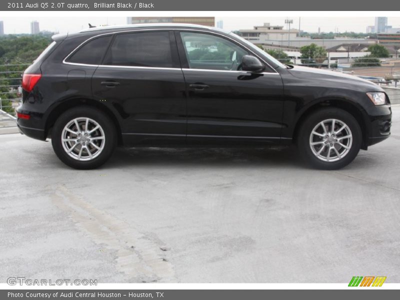 Brilliant Black / Black 2011 Audi Q5 2.0T quattro