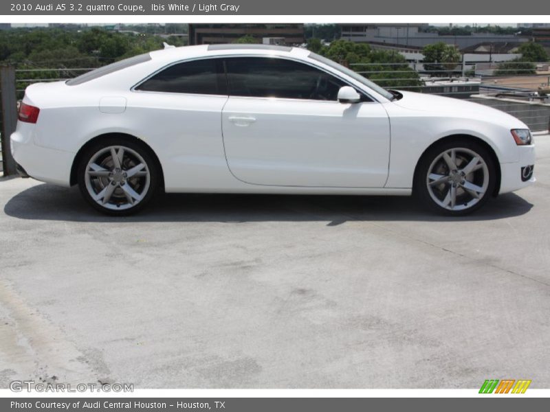 Ibis White / Light Gray 2010 Audi A5 3.2 quattro Coupe