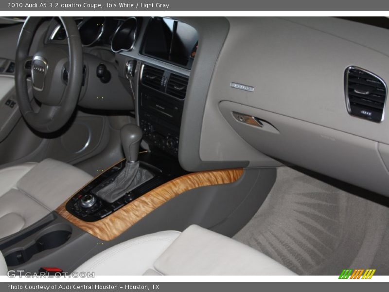 Ibis White / Light Gray 2010 Audi A5 3.2 quattro Coupe