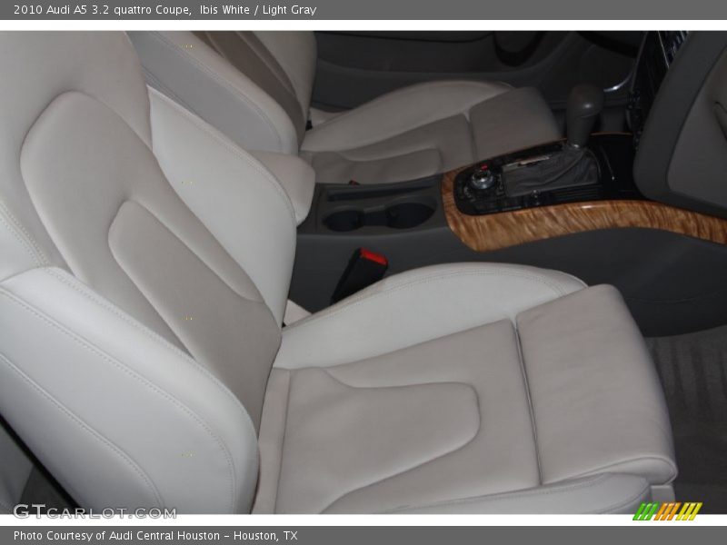 Ibis White / Light Gray 2010 Audi A5 3.2 quattro Coupe