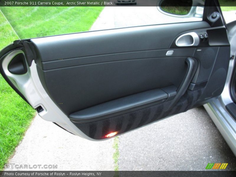 Door Panel of 2007 911 Carrera Coupe
