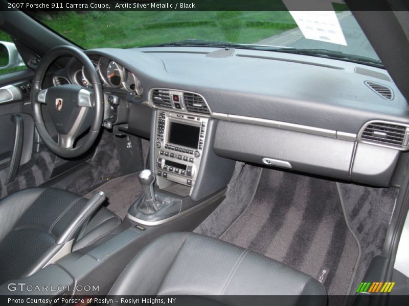 Dashboard of 2007 911 Carrera Coupe
