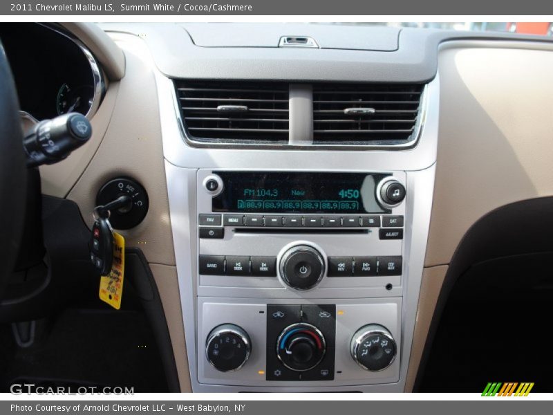 Summit White / Cocoa/Cashmere 2011 Chevrolet Malibu LS