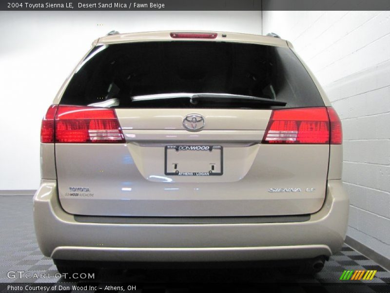 Desert Sand Mica / Fawn Beige 2004 Toyota Sienna LE