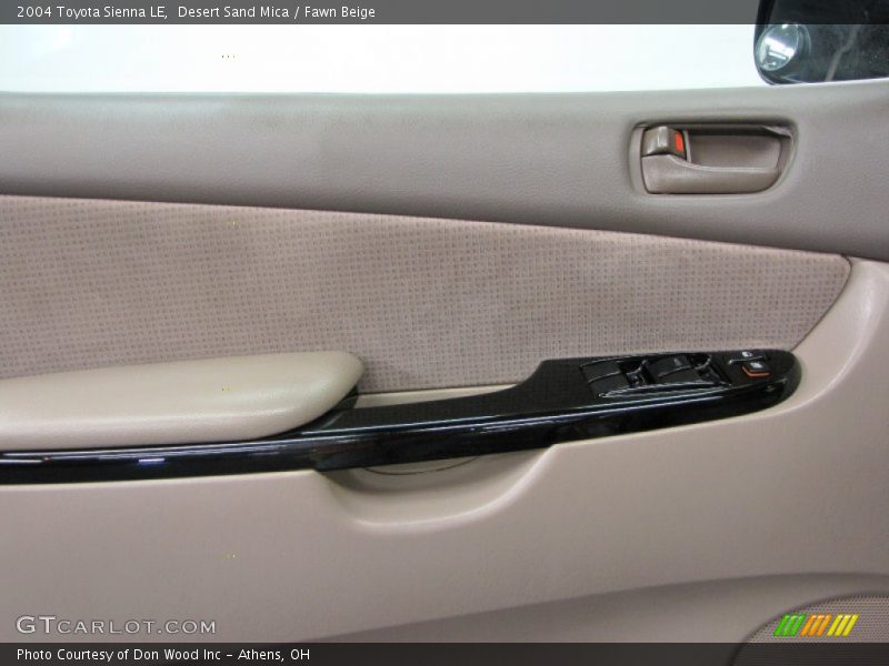 Desert Sand Mica / Fawn Beige 2004 Toyota Sienna LE