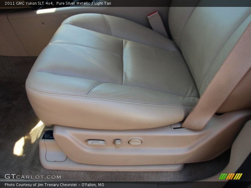 Pure Silver Metallic / Light Tan 2011 GMC Yukon SLT 4x4