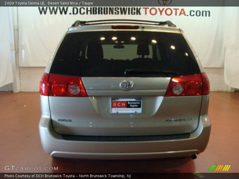 Desert Sand Mica / Taupe 2009 Toyota Sienna LE