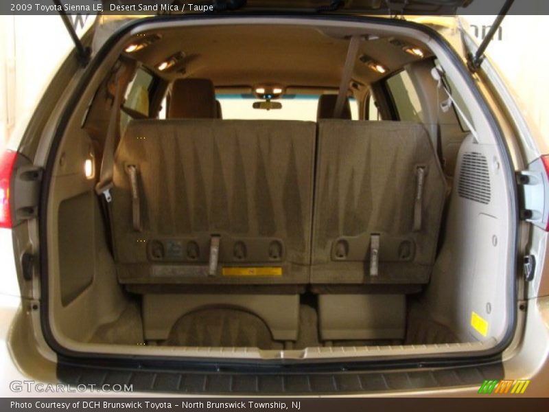 Desert Sand Mica / Taupe 2009 Toyota Sienna LE