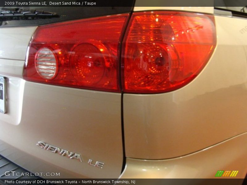 Desert Sand Mica / Taupe 2009 Toyota Sienna LE