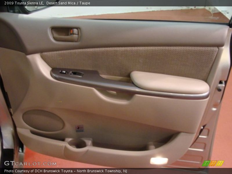 Desert Sand Mica / Taupe 2009 Toyota Sienna LE