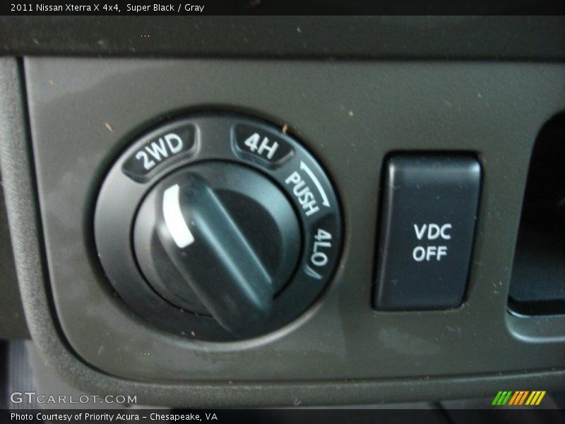 Super Black / Gray 2011 Nissan Xterra X 4x4