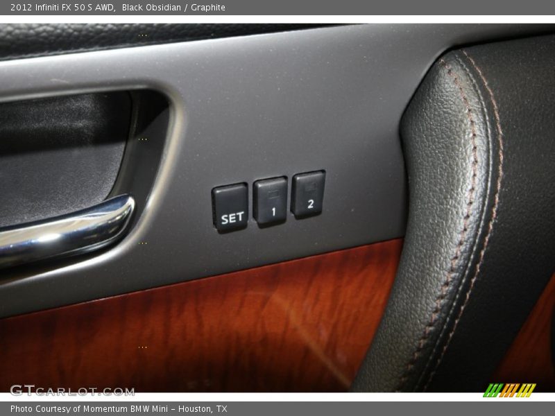 Controls of 2012 FX 50 S AWD