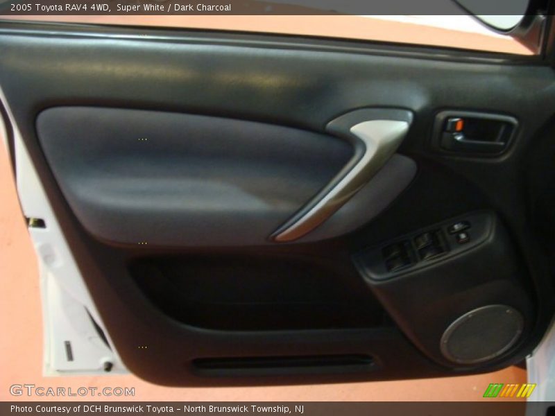Super White / Dark Charcoal 2005 Toyota RAV4 4WD