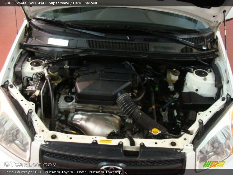 Super White / Dark Charcoal 2005 Toyota RAV4 4WD