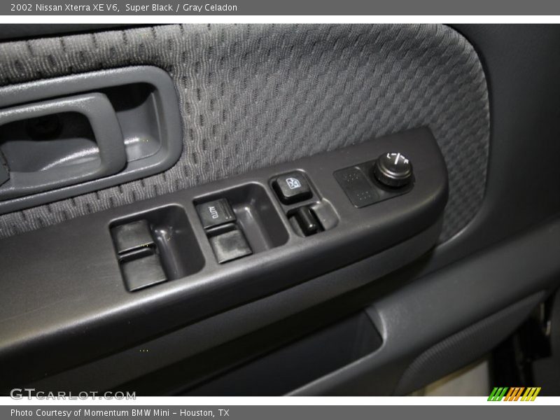 Super Black / Gray Celadon 2002 Nissan Xterra XE V6