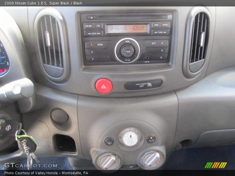 Super Black / Black 2009 Nissan Cube 1.8 S