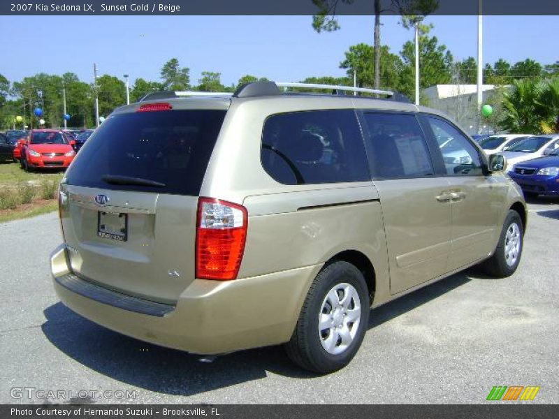 Sunset Gold / Beige 2007 Kia Sedona LX
