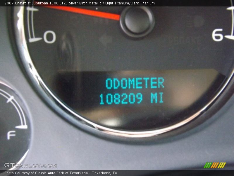 Silver Birch Metallic / Light Titanium/Dark Titanium 2007 Chevrolet Suburban 1500 LTZ