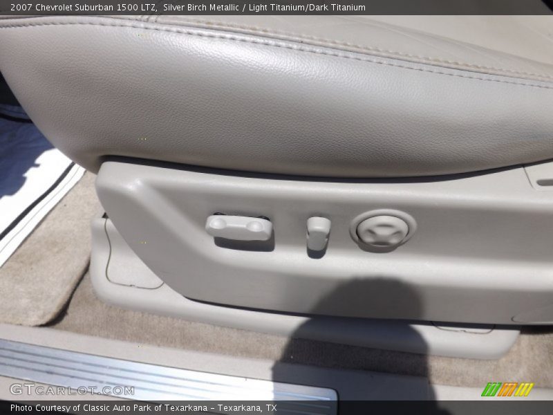 Silver Birch Metallic / Light Titanium/Dark Titanium 2007 Chevrolet Suburban 1500 LTZ