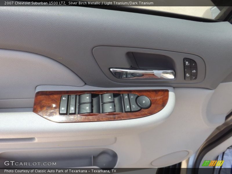 Silver Birch Metallic / Light Titanium/Dark Titanium 2007 Chevrolet Suburban 1500 LTZ