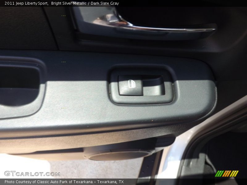 Bright Silver Metallic / Dark Slate Gray 2011 Jeep Liberty Sport