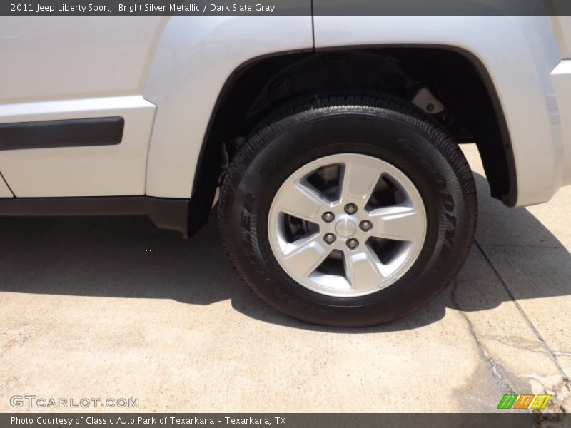Bright Silver Metallic / Dark Slate Gray 2011 Jeep Liberty Sport