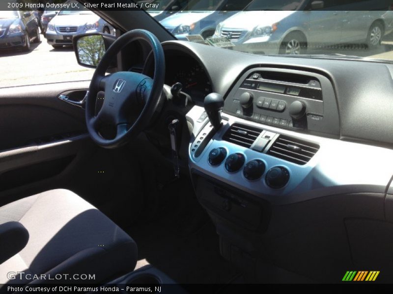 Silver Pearl Metallic / Gray 2009 Honda Odyssey LX
