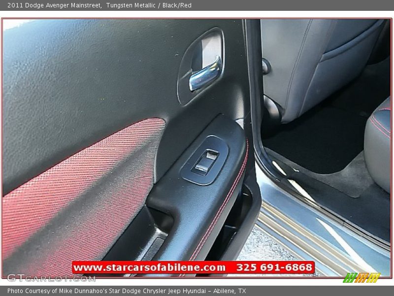 Tungsten Metallic / Black/Red 2011 Dodge Avenger Mainstreet