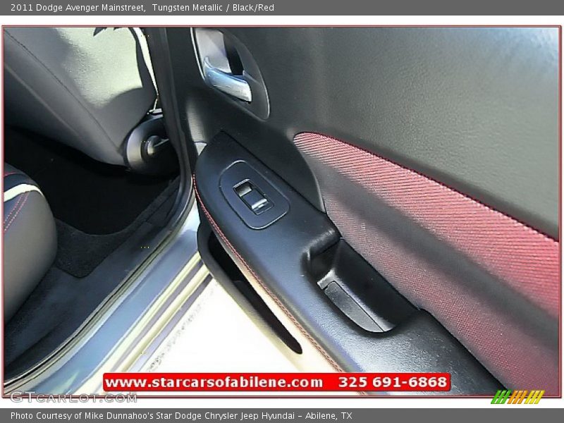 Tungsten Metallic / Black/Red 2011 Dodge Avenger Mainstreet