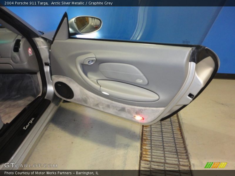 Arctic Silver Metallic / Graphite Grey 2004 Porsche 911 Targa