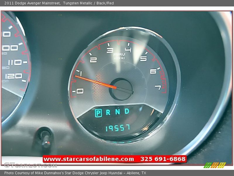 Tungsten Metallic / Black/Red 2011 Dodge Avenger Mainstreet