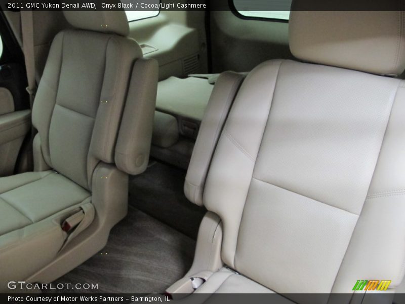 Onyx Black / Cocoa/Light Cashmere 2011 GMC Yukon Denali AWD