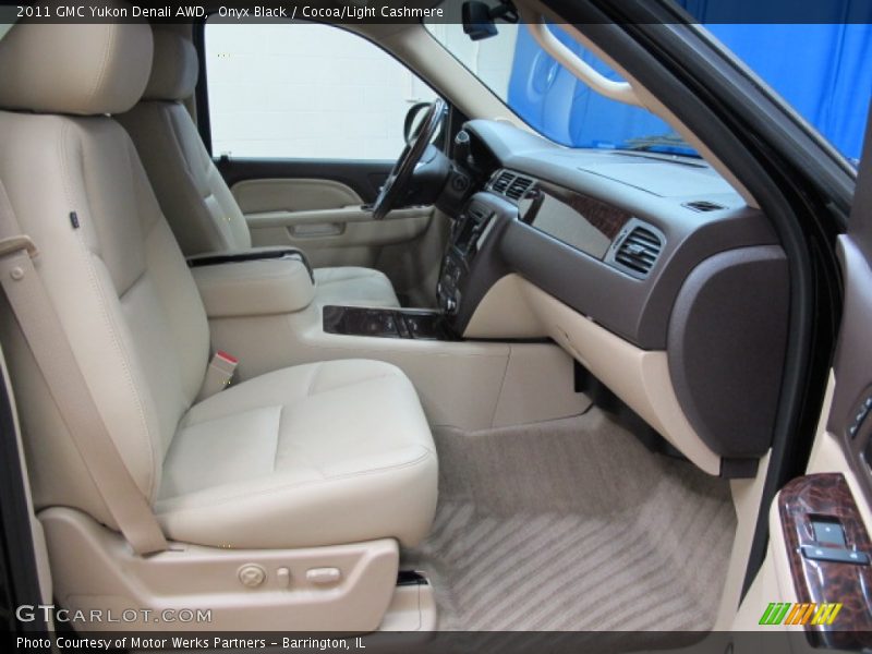 Onyx Black / Cocoa/Light Cashmere 2011 GMC Yukon Denali AWD