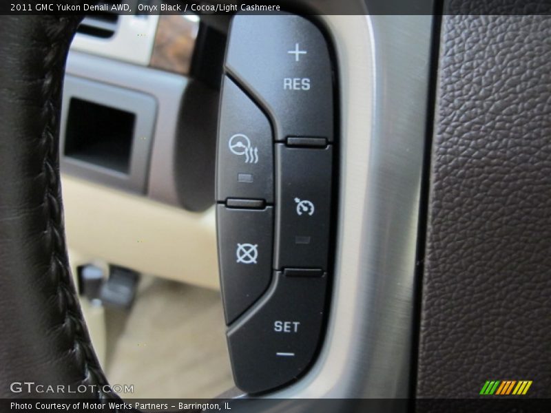 Onyx Black / Cocoa/Light Cashmere 2011 GMC Yukon Denali AWD