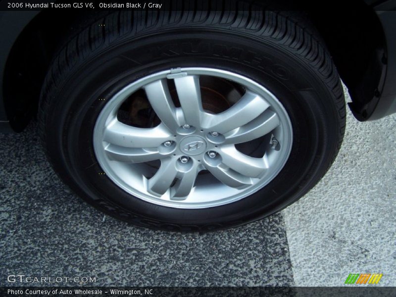 Obsidian Black / Gray 2006 Hyundai Tucson GLS V6