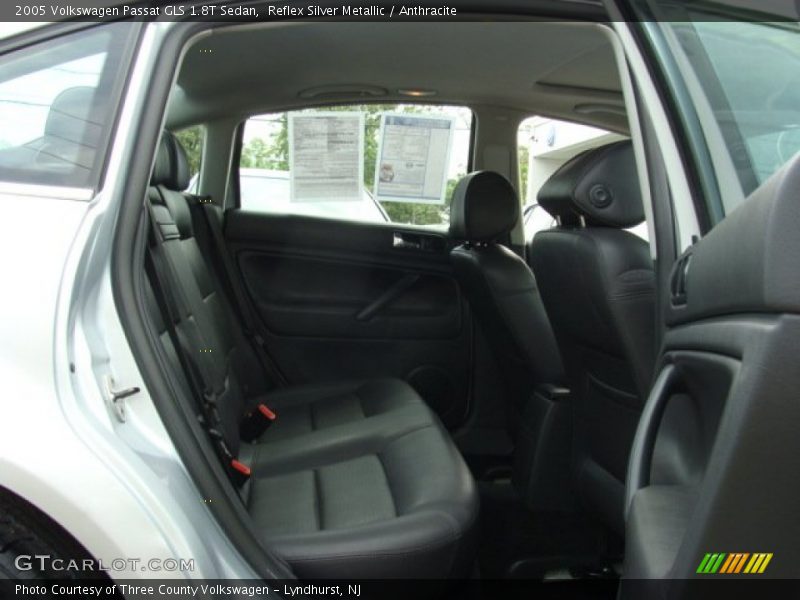 Reflex Silver Metallic / Anthracite 2005 Volkswagen Passat GLS 1.8T Sedan