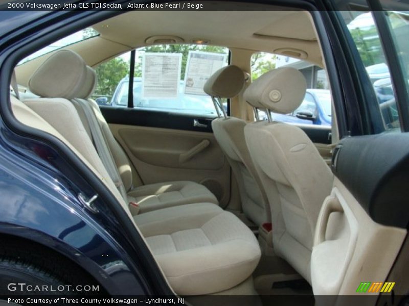 Rear Seat of 2000 Jetta GLS TDI Sedan